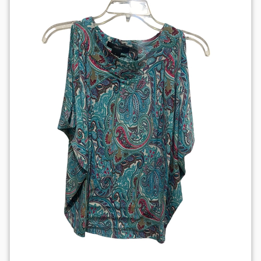 Sale‼️Vertigo Blouse- Size Large NWOT